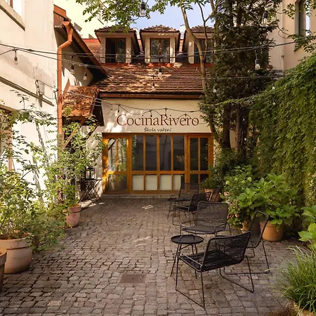 Delightful Old Town 아파트